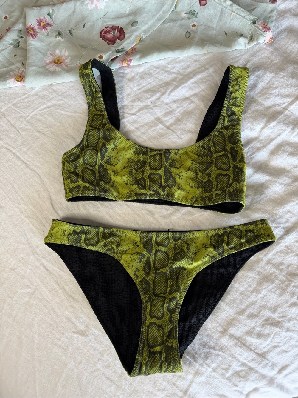 All SAINTS Neon Green Snake-Print Bikini Set Size: 6/10
